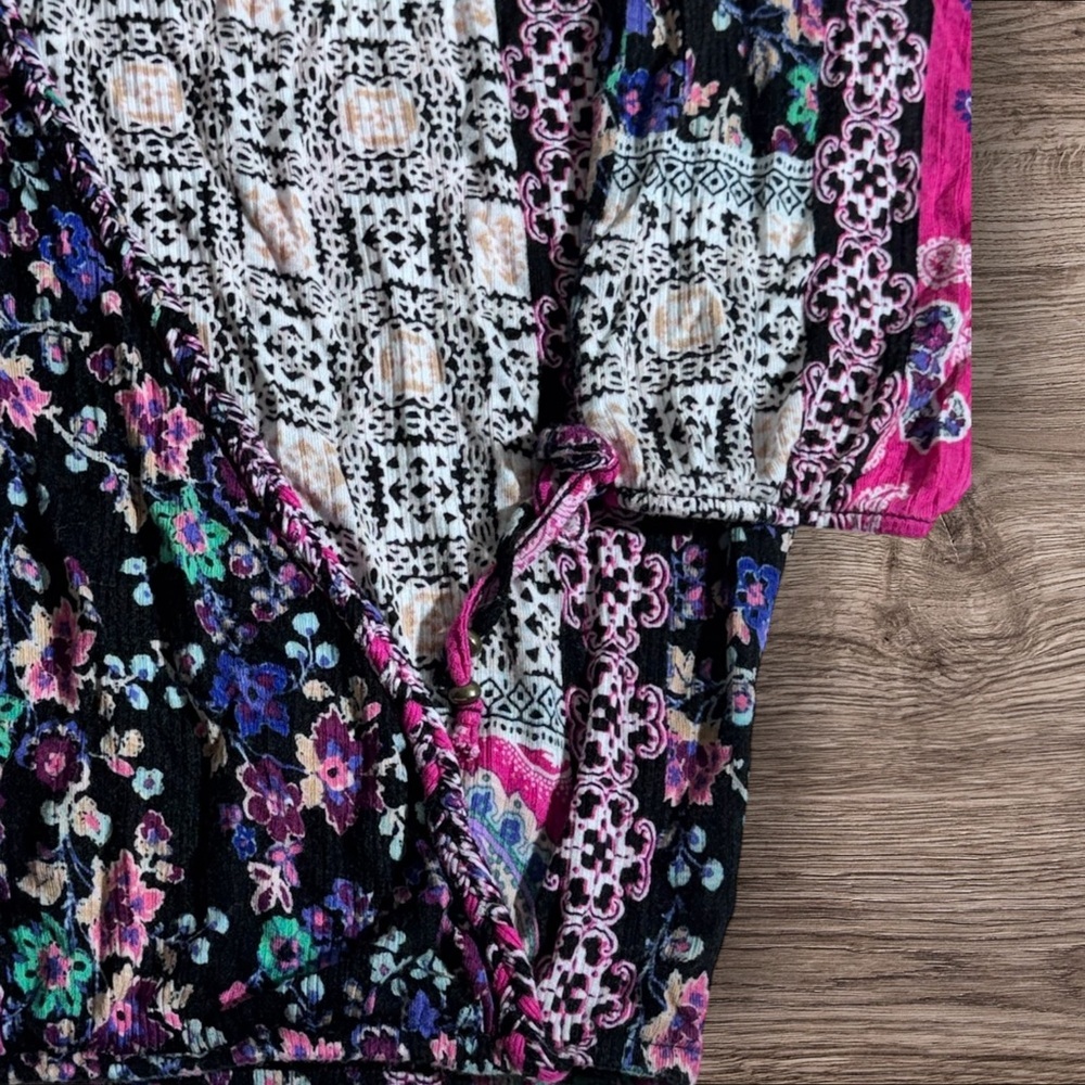 American Rag Multicolor Patchwork Top Open Sleeve Detail ‼️See Photo 6 & 7‼️ - Picture 3 of 7